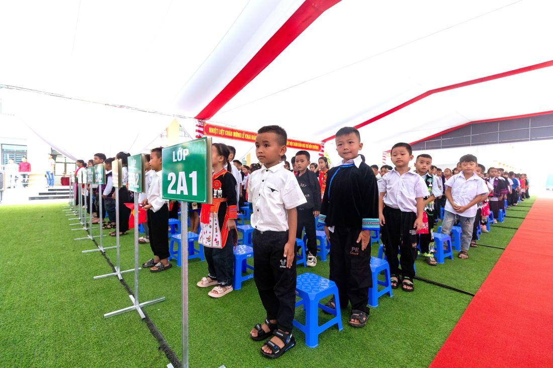 Ngôi trường đáp ứng quy mô học tập và sinh hoạt nội trú cho khoảng 1.050 học sinh