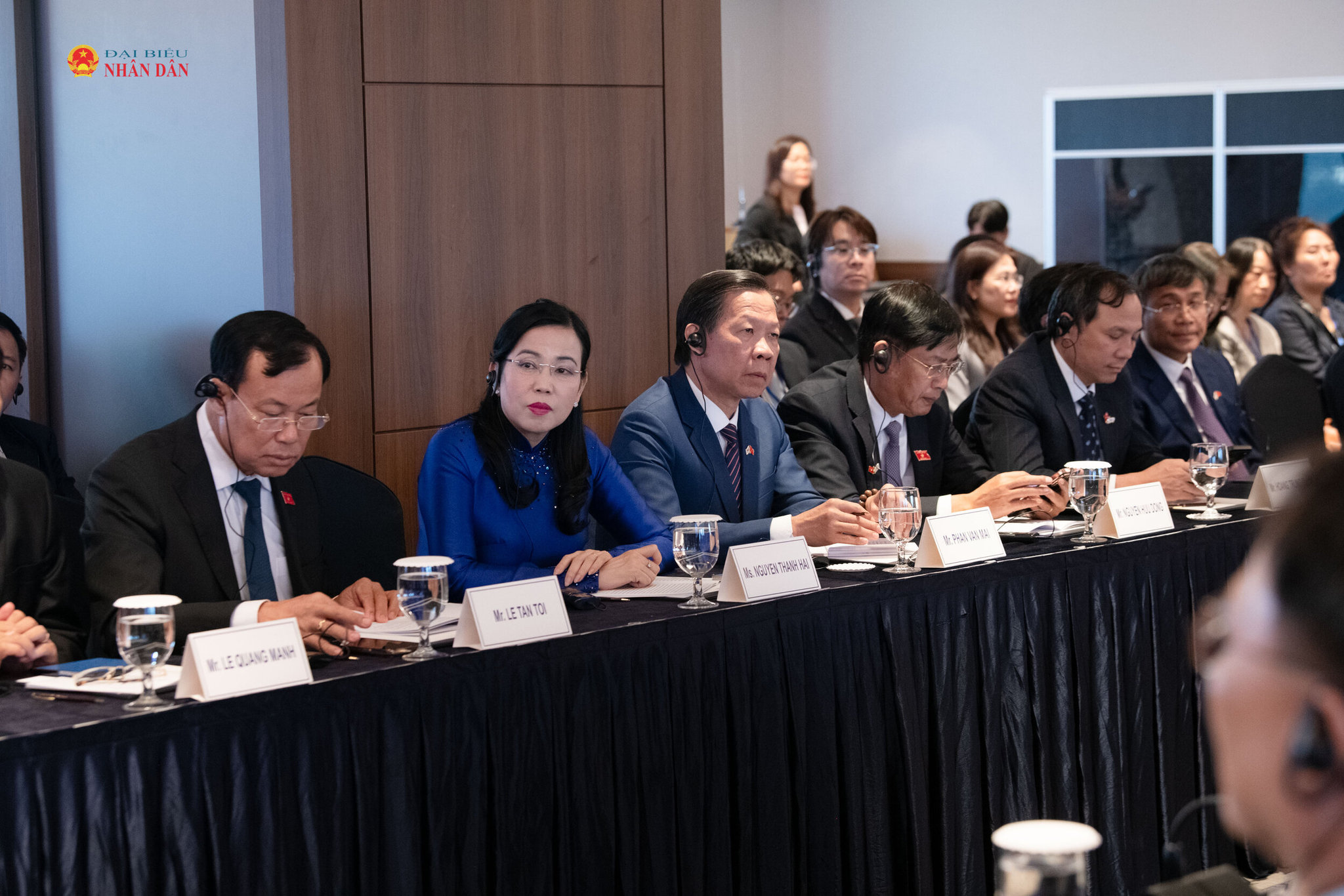 Các đại biểu dự cuộc gặp