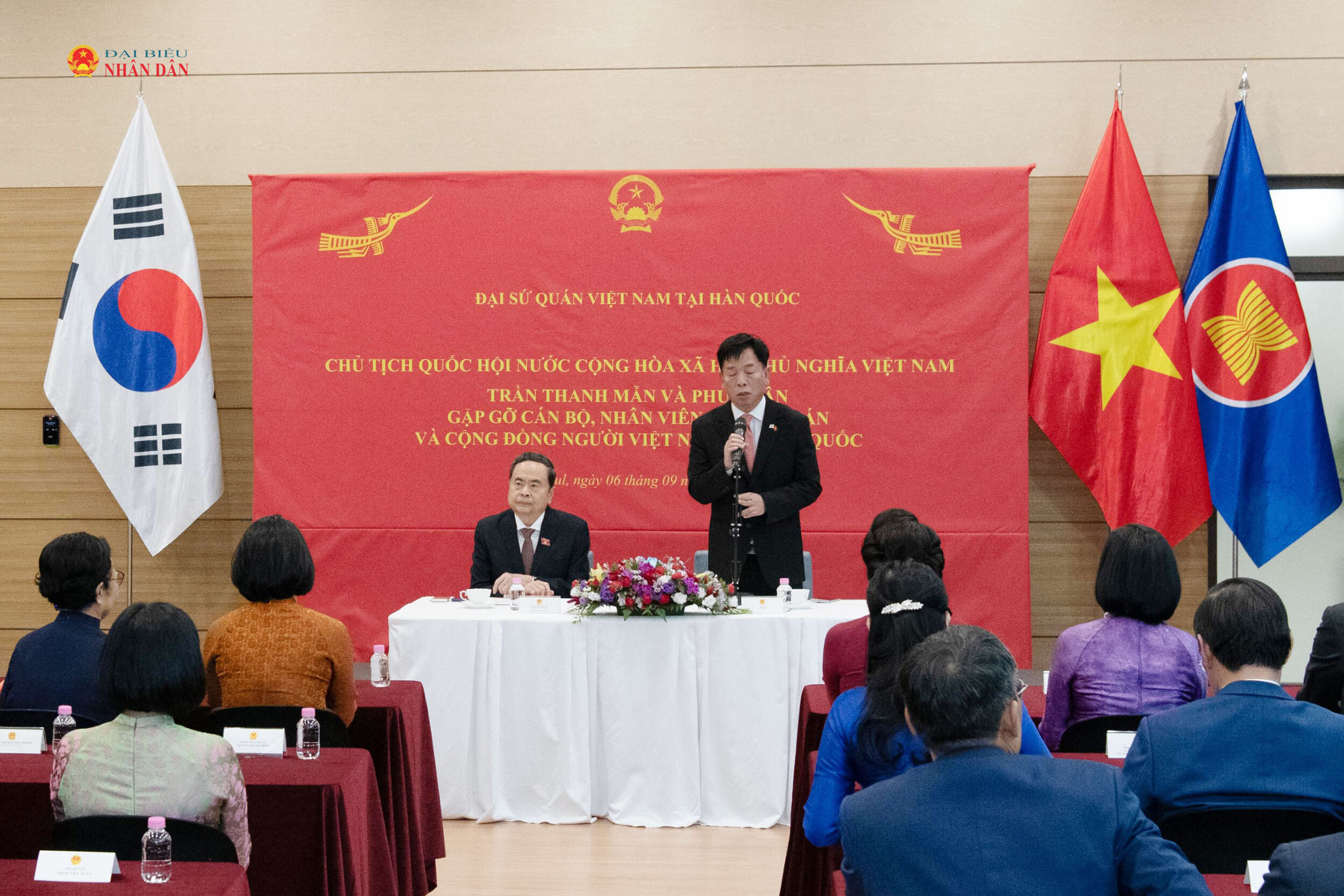 Đại sứ Việt Nam tại Hàn Quốc Vũ Hồ phát biểu tại cuộc gặp