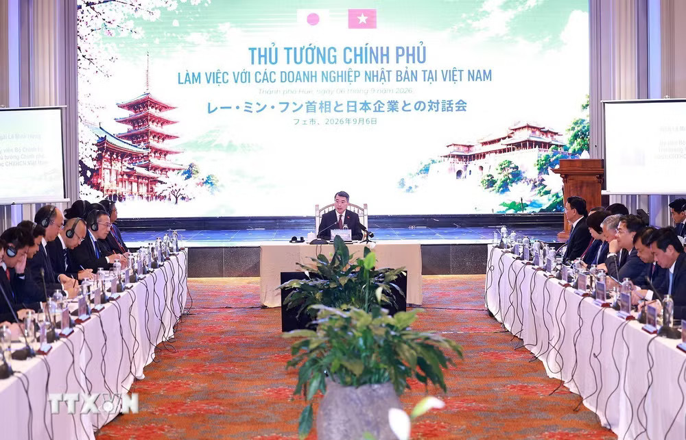 Thủ tướng Lê Minh Hưng phát biểu tại cuộc làm việc với các doanh nghiệp Nhật Bản tại Việt Nam. (Ảnh: Dương Giang/TTXVN) Thủ tướng Lê Minh Hưng phát biểu tại cuộc làm việc với các doanh nghiệp Nhật Bản tại Việt Nam