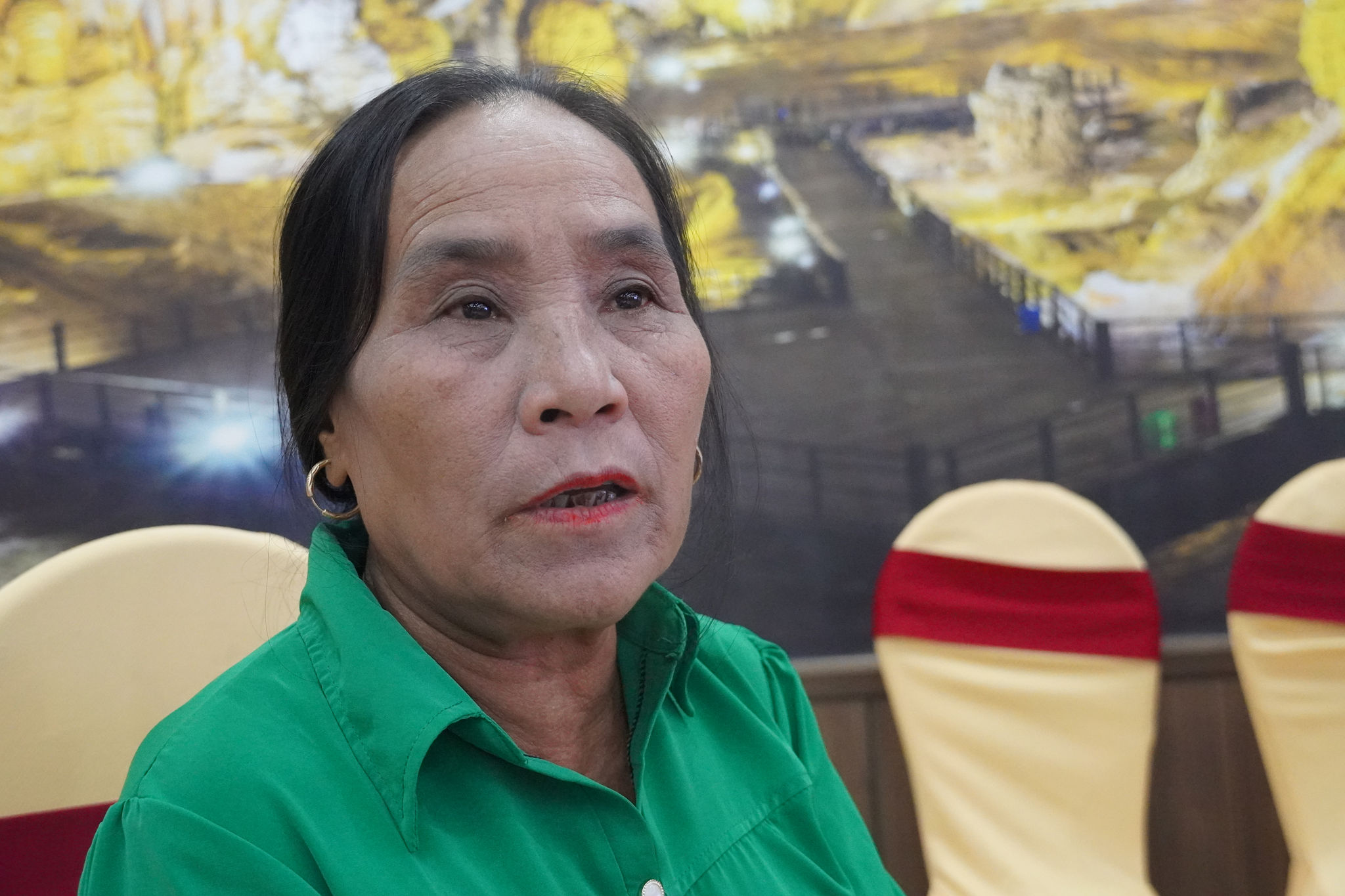 Bà Phạm Thị Lâm chia sẻ về hành trình gắn bó với bản làng