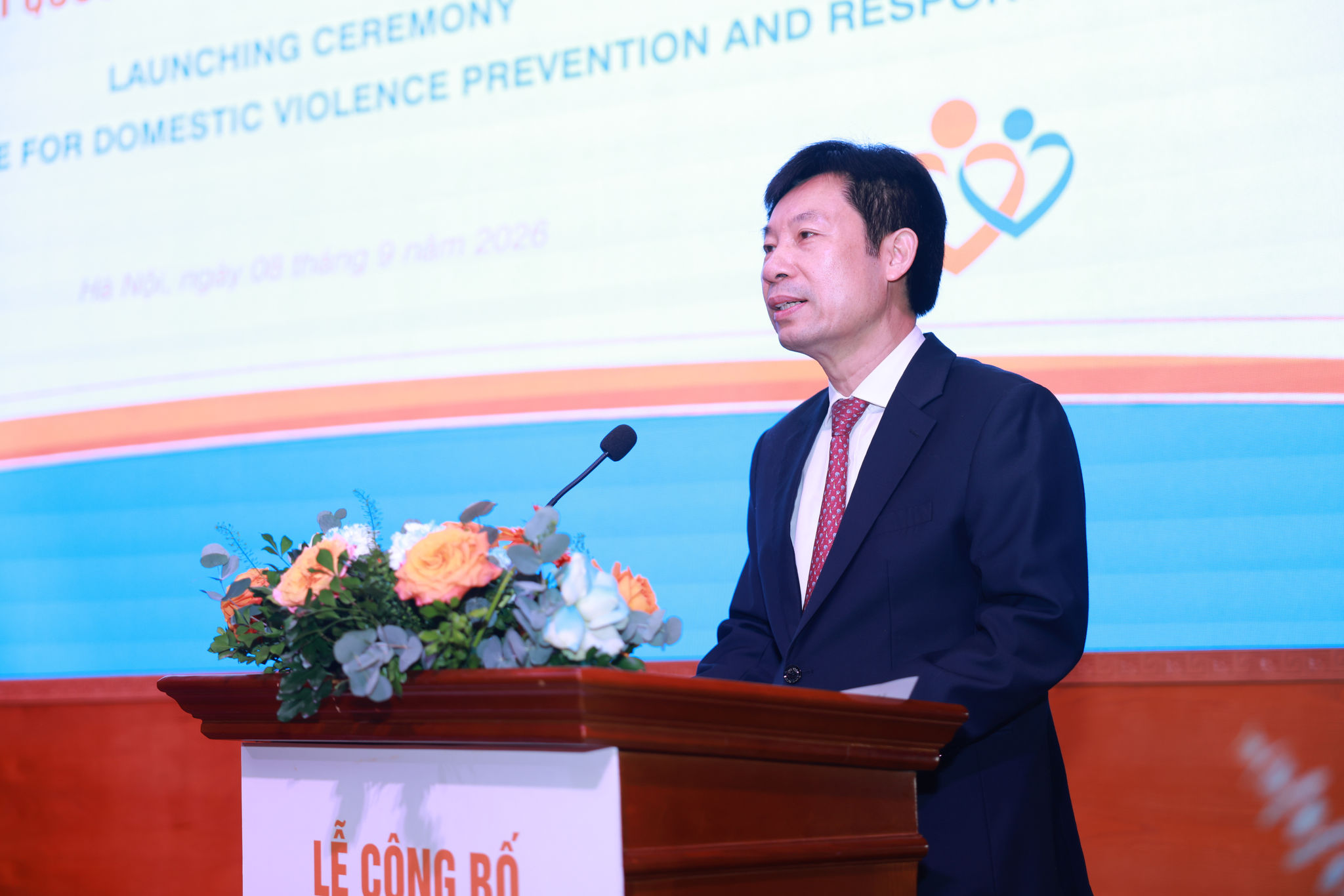 Ông Nguyễn Xuân Định, Phó Chủ tịch Hội Nông dân Việt Nam phát biểu tại chương trình