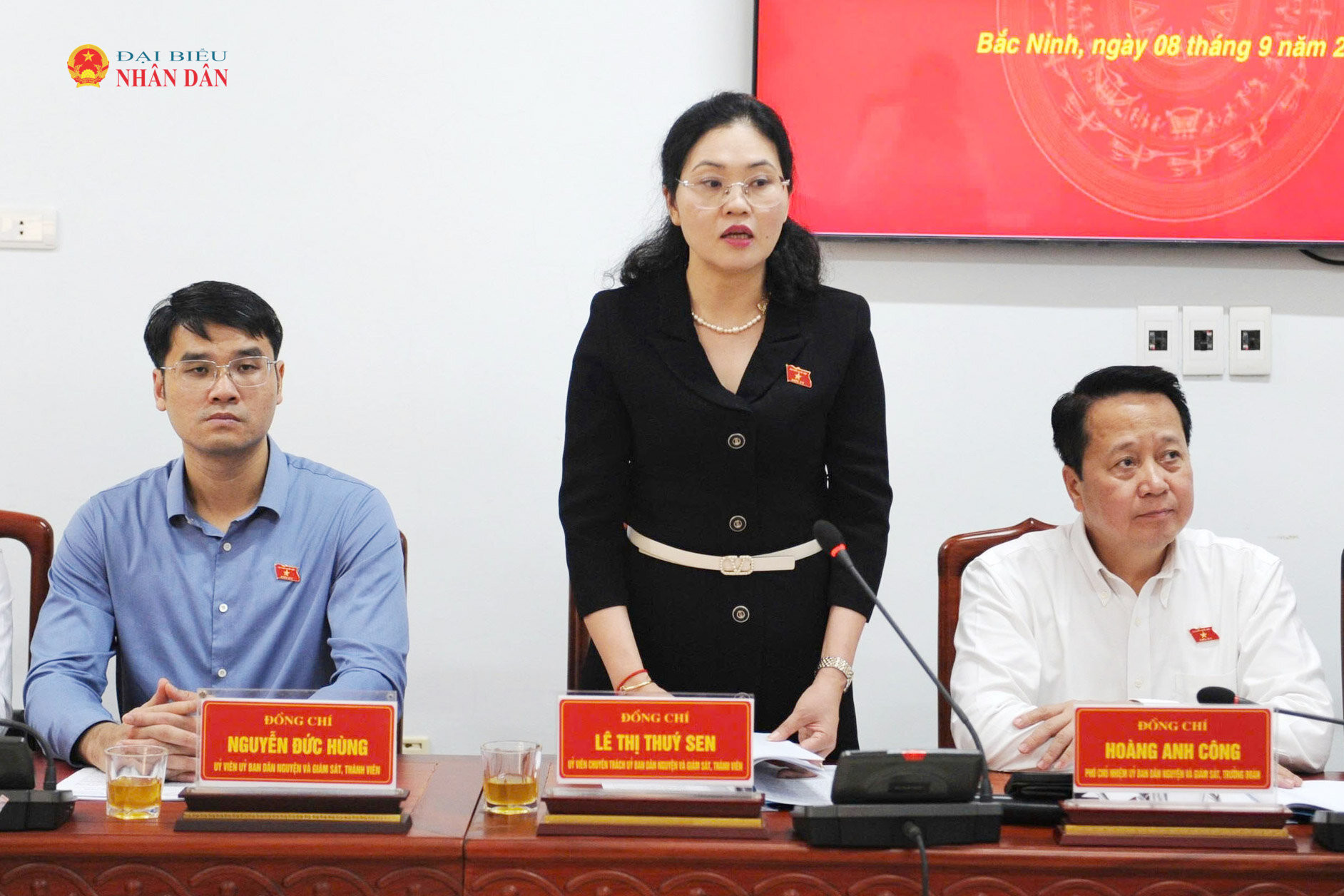 ĐBQH hoạt động chuyên trách tại Ủy ban Dân nguyện và Giám sát Lê Thị Thúy Sen phát biểu tại buổi làm việc