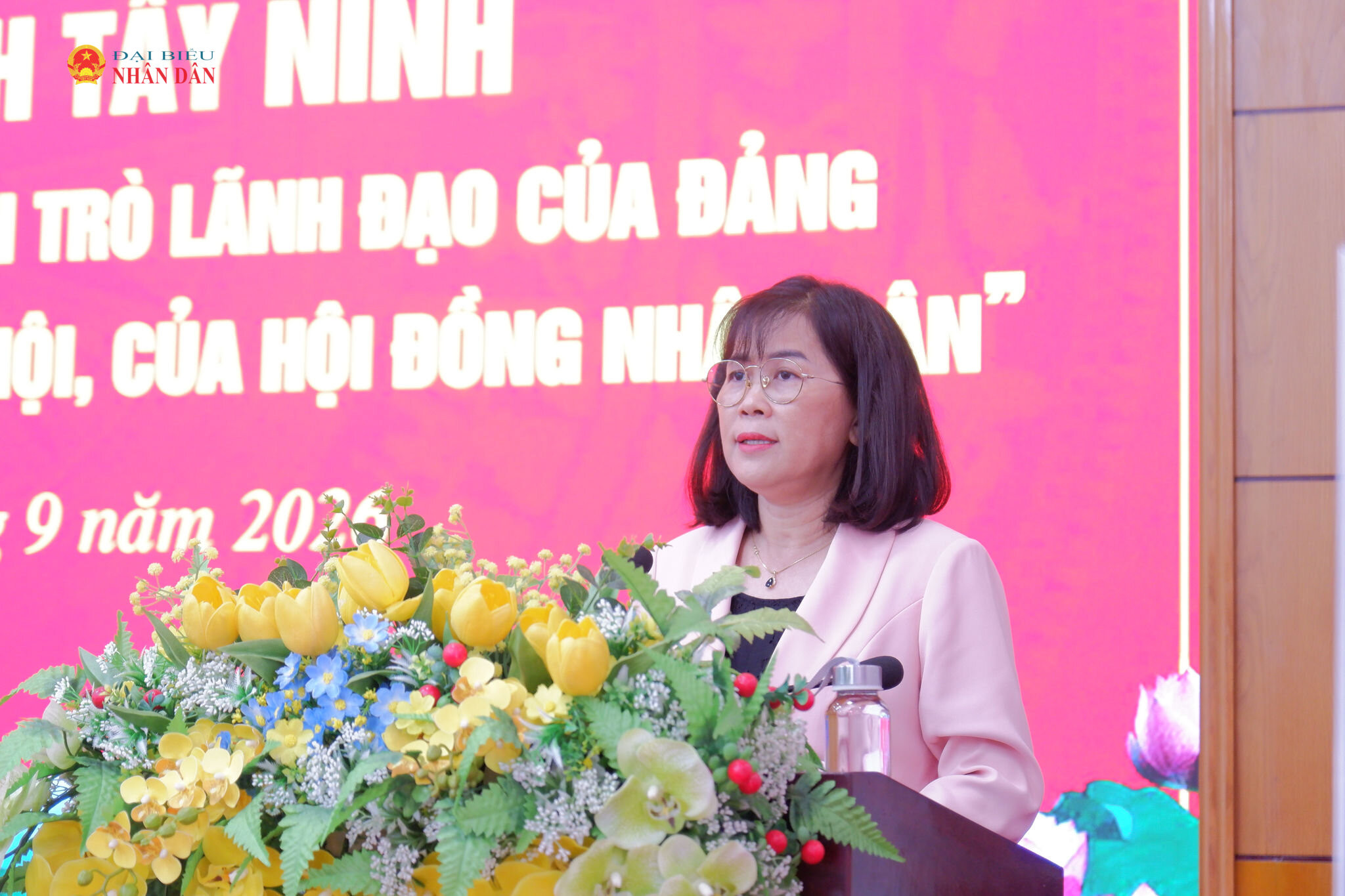 Phó Chủ tịch Thường trực HĐND tỉnh Tây Ninh Nguyễn Đài Thy báo cáo tại cuộc làm việc