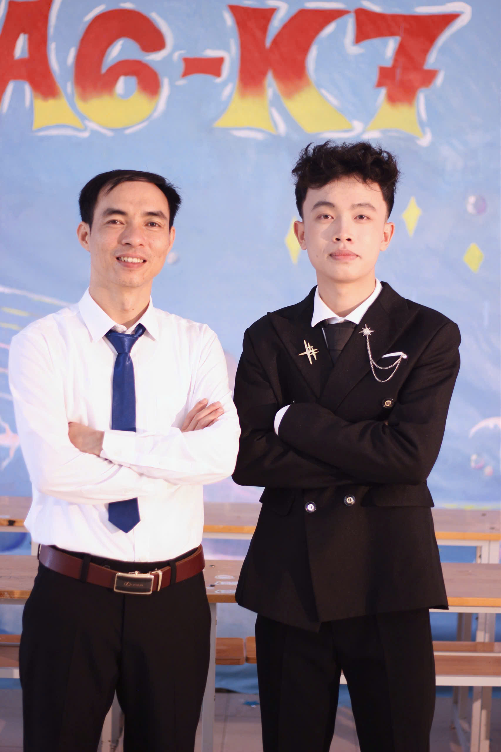 Thầy chủ nhiệm cũng là người luôn đồng hành với nam sinh trong suốt những năm tháng học tập, rèn luyện