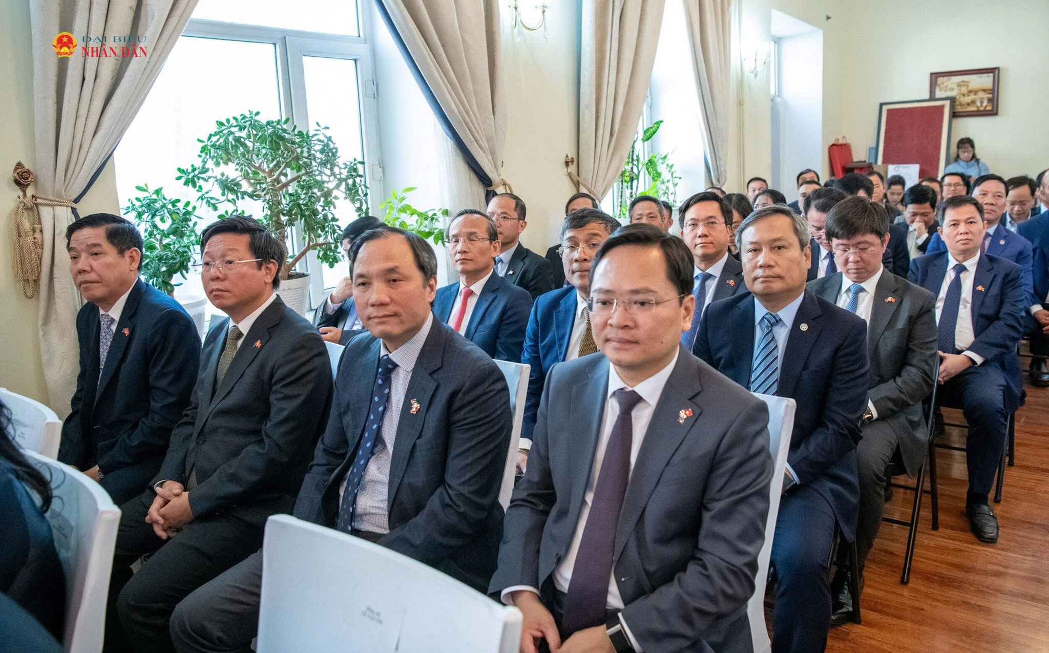 Các đại biểu dự cuộc gặp mặt