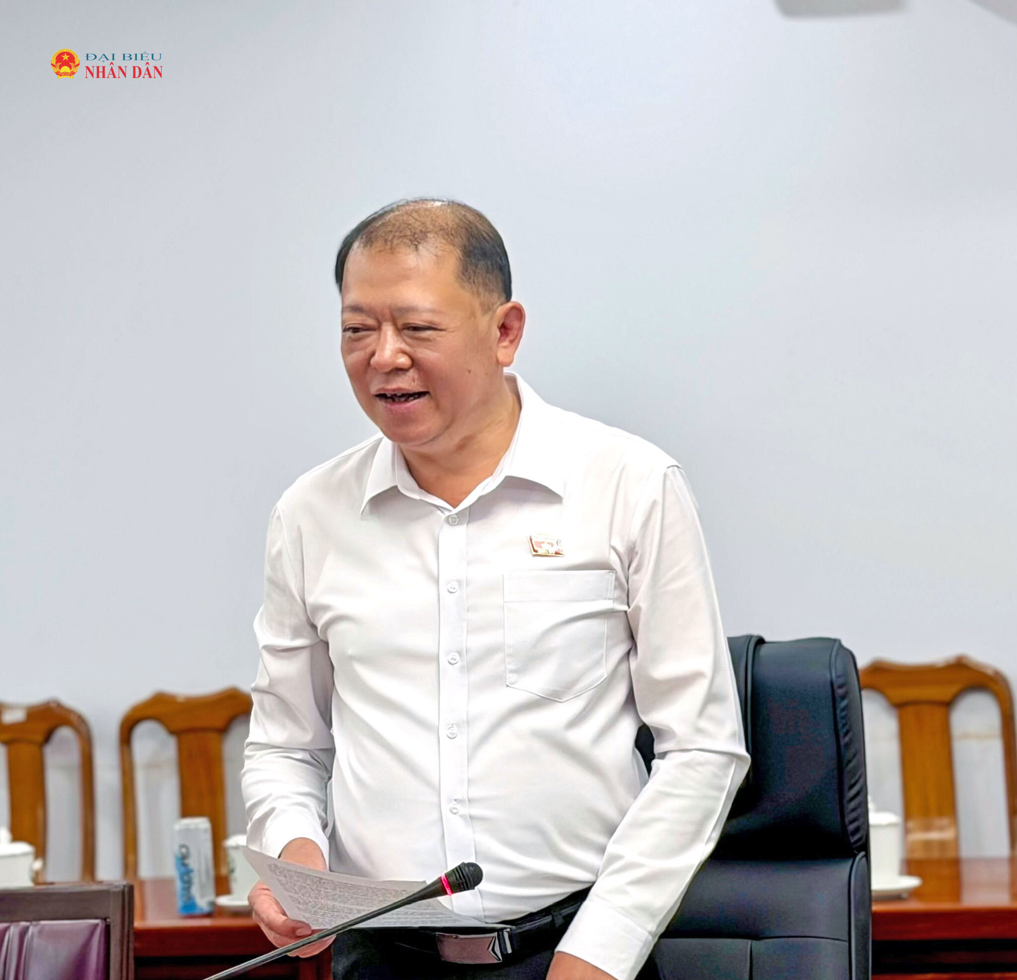 Phó Chủ nhiệm Ủy ban Dân nguyện và Giám sát Lò Việt Phương phát biểu