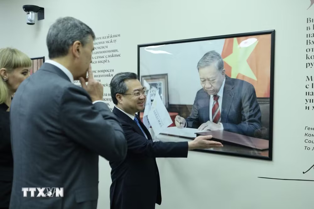 Trưởng Ban Chính sách, chiến lược Trung ương Nguyễn Thanh Nghị thăm giảng đường mang tên đồng chí Tô Lâm, Tổng Bí thư Ban chấp hành Trung ương Đảng cộng sản Việt Nam