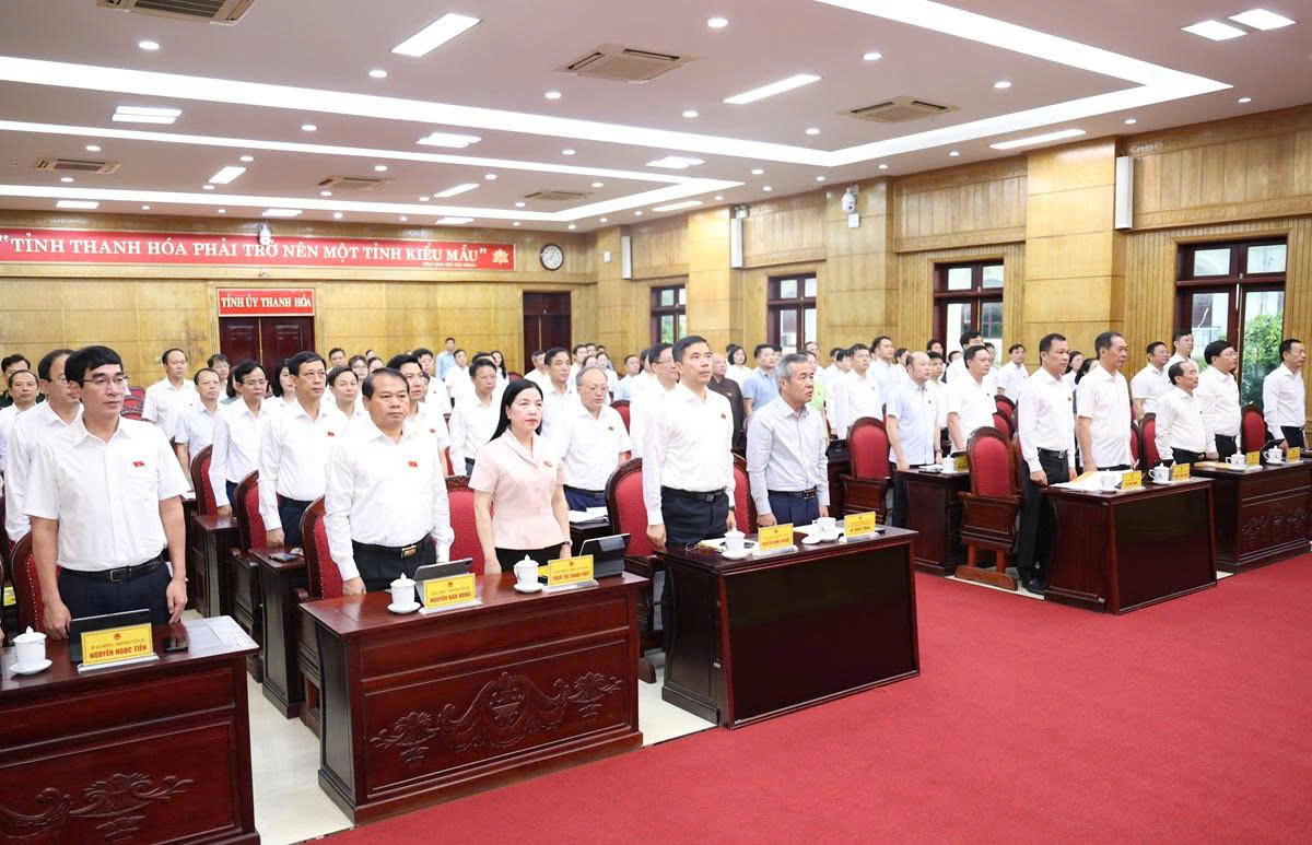 Các đại biểu tham dự kỳ họp