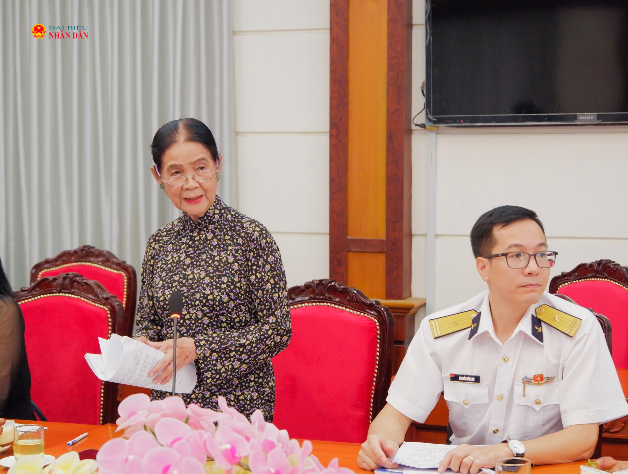 Luật sư Trương Thị Hoà phát biểu ý kiến tại hội nghị