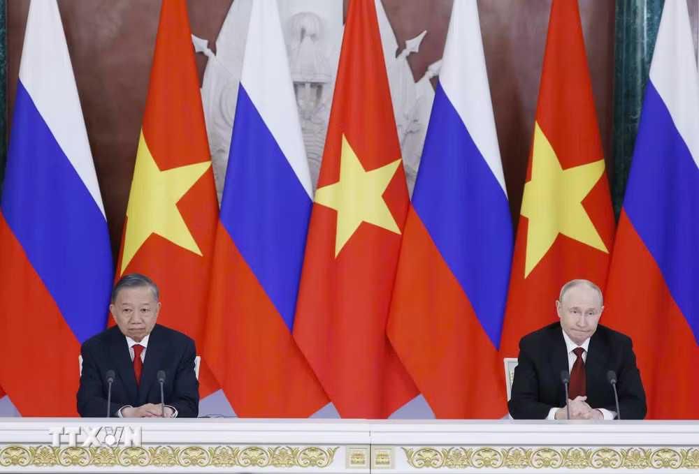 Tổng Bí thư, Chủ tịch nước Tô Lâm và Tổng thống Nga Vladimir Putin họp báo chung