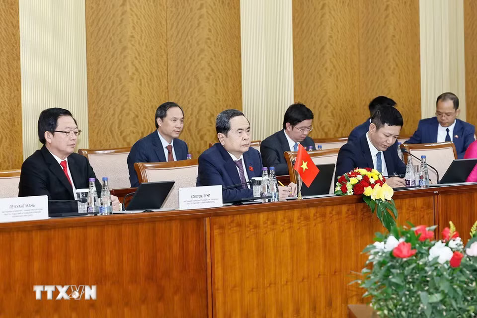 Chủ tịch Quốc hội Trần Thanh Mẫn hội đàm với Chủ tịch Quốc hội Mông Cổ Sandag Byambatsogt