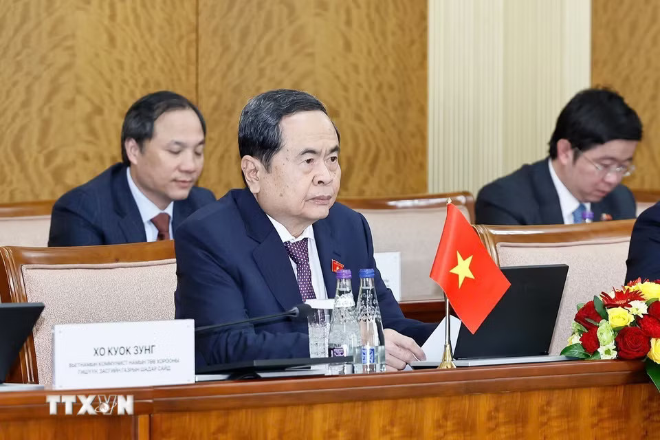 Chủ tịch Quốc hội Trần Thanh Mẫn hội đàm với Chủ tịch Quốc hội Mông Cổ Sandag Byambatsogt