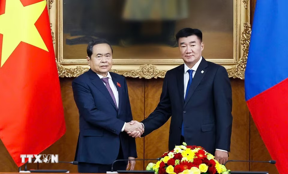 Chủ tịch Quốc hội Trần Thanh Mẫn hội đàm với Chủ tịch Quốc hội Mông Cổ Sandag Byambatsogt