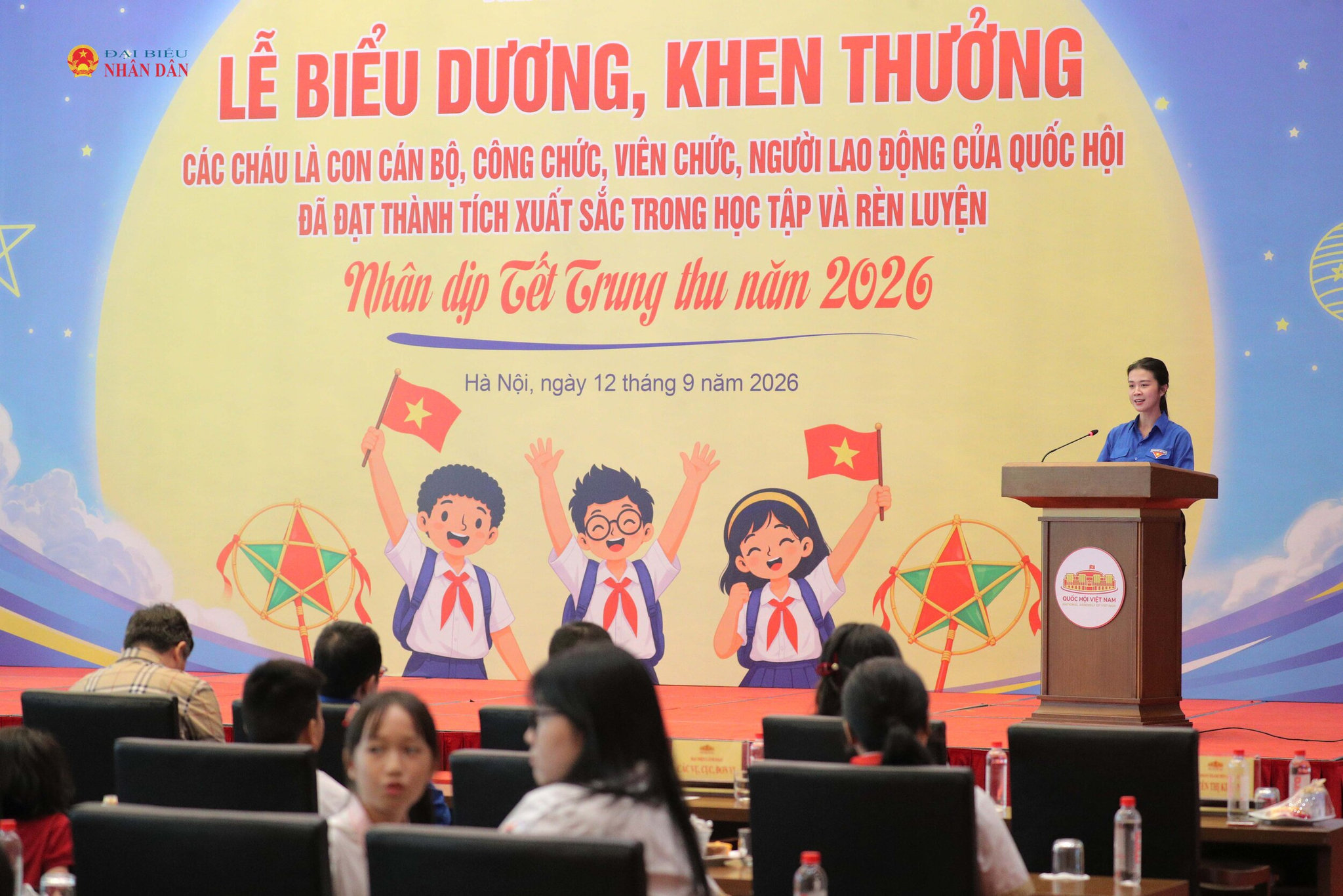 Bí thư Đoàn Thanh niên Quốc hội Nguyễn Thị Kim Anh phát biểu