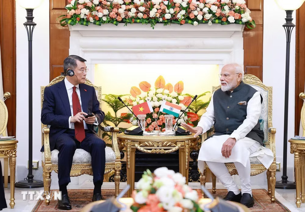 Thủ tướng Lê Minh Hưng gặp Thủ tướng Cộng hòa Ấn Độ Narendra Modi. (Ảnh: Dương Giang/TTXVN) Thủ tướng Lê Minh Hưng hội đàm Thủ tướng Cộng hòa Ấn Độ Narendra Modi