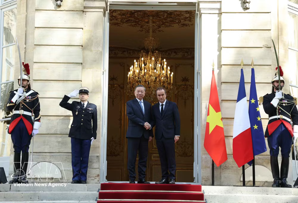 vnanet_french-pm.jpg