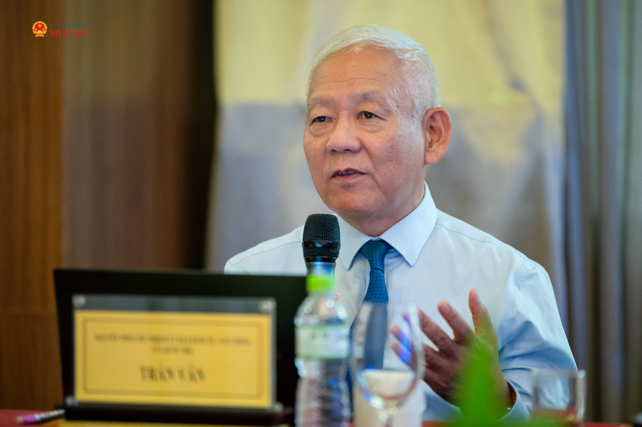 TS. Trần Văn, ĐBQH Khóa XII, XIII, nguyên Phó Chủ nhiệm Ủy ban Tài chính - Ngân sách phát biểu