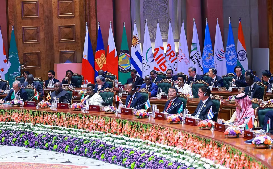 Thủ tướng Lê Minh Hưng dự phiên họp về “Tự cường, đổi mới sáng tạo, hợp tác và phát triển bền vững: Định hình tương lai tăng trưởng bao trùm toàn cầu”