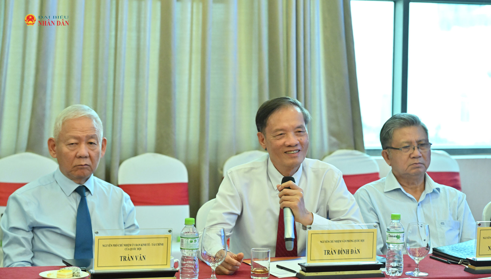 Nguyên Chủ nhiệm VPQH Trần Đình Đàn phát biểu