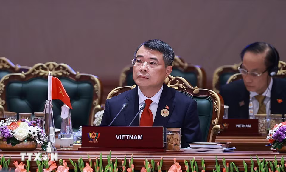 Thủ tướng Lê Minh Hưng phát biểu tại phiên họp về “Tự cường, đổi mới sáng tạo, hợp tác và phát triển bền vững: Định hình tương lai tăng trưởng bao trùm toàn cầu”