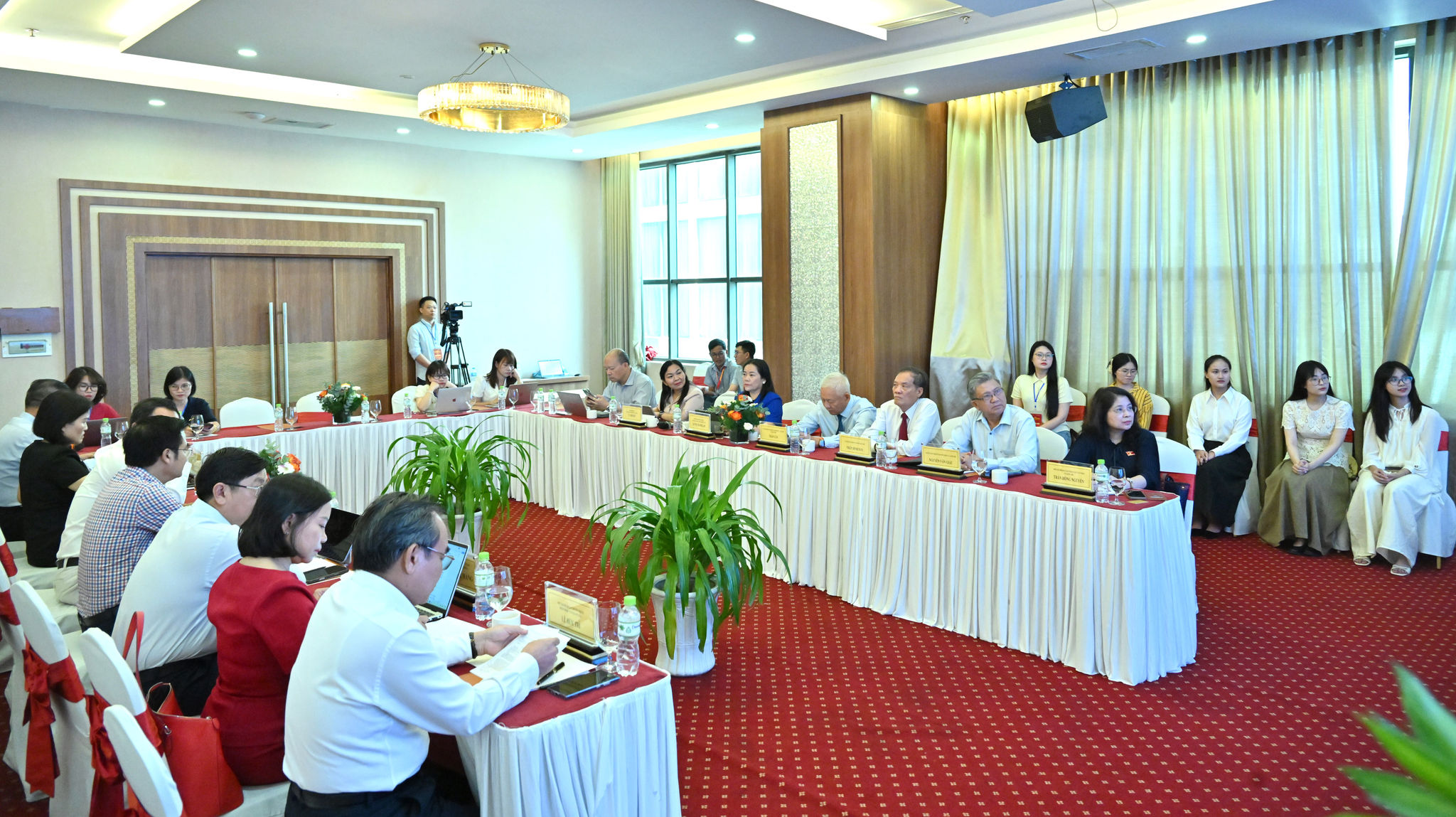 Quang cảnh tọa đàm