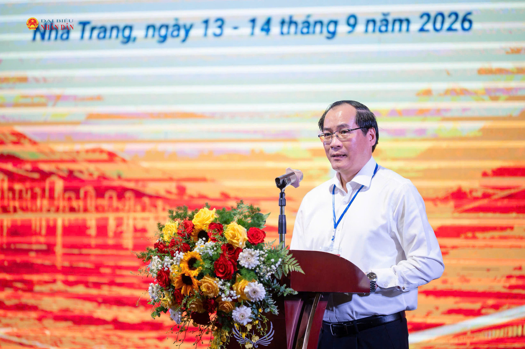 Phó Chủ tịch Thường trực HĐND tỉnh Lạng Sơn Dương Xuân Huyên phát biểu tại hội nghị. Ảnh: Quang Khánh