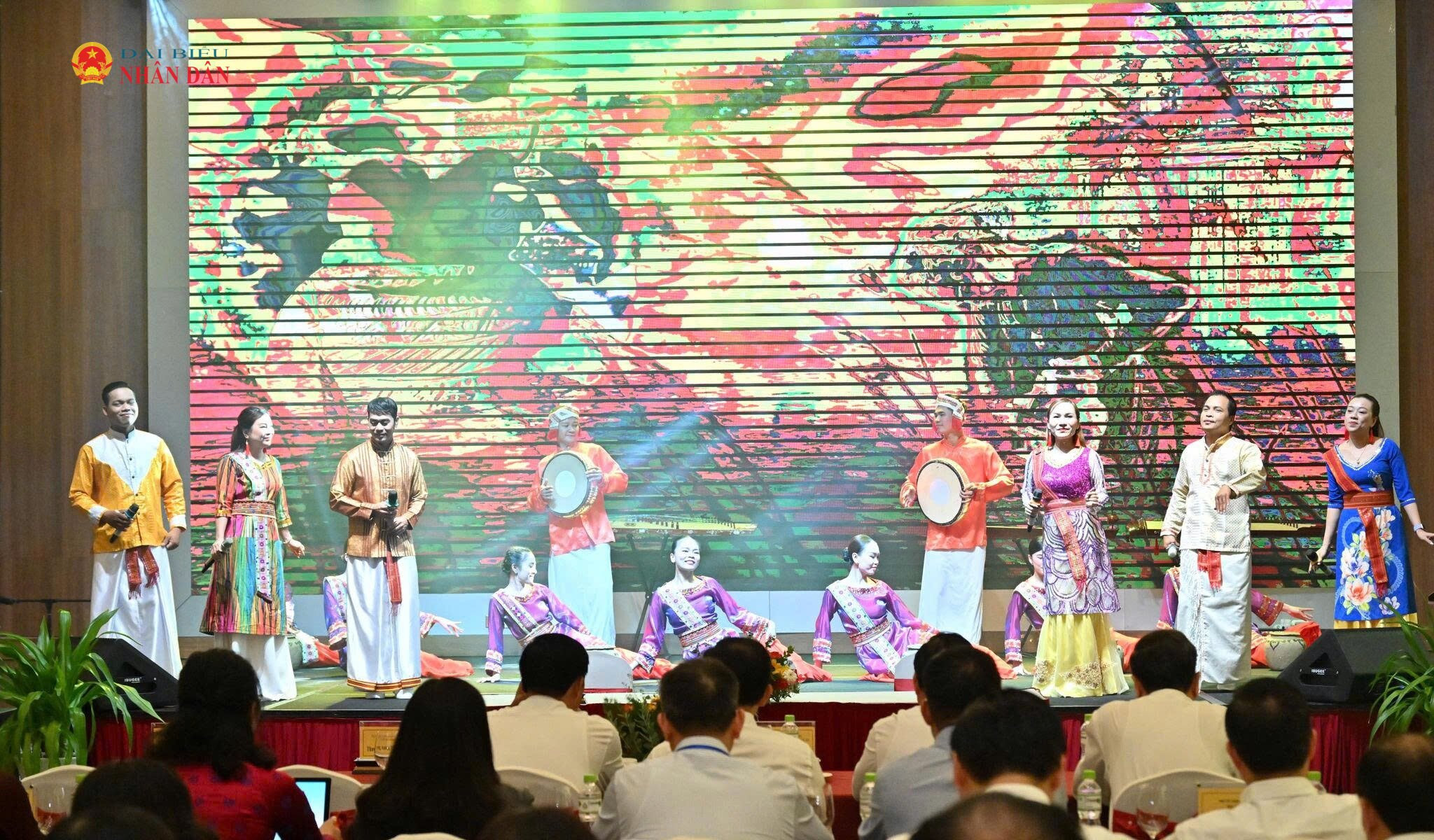 Tiết mục văn nghệ tại chương trình hội nghị