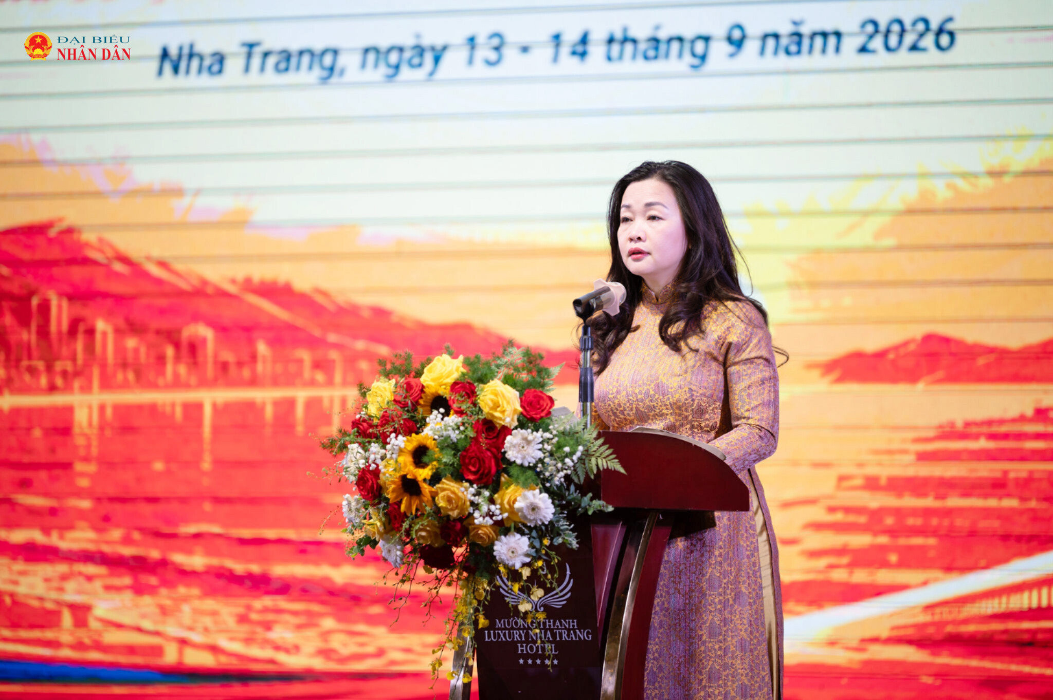 Tổng Biên tập Báo Đại biểu Nhân dân Phạm Thị Thanh Huyền phát biểu khai mạc hội nghị