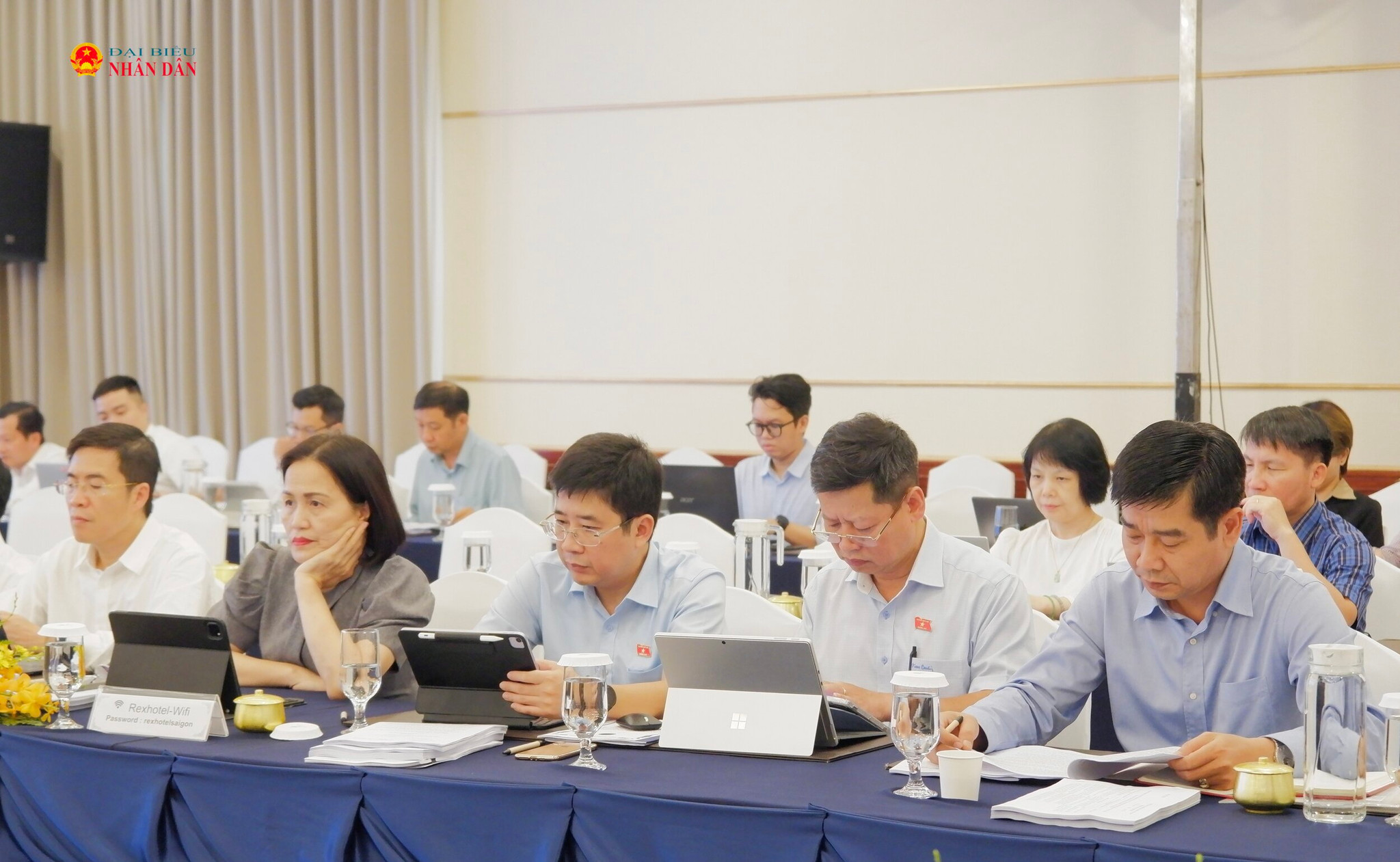 Các đại biểu tham dự hội thảo
