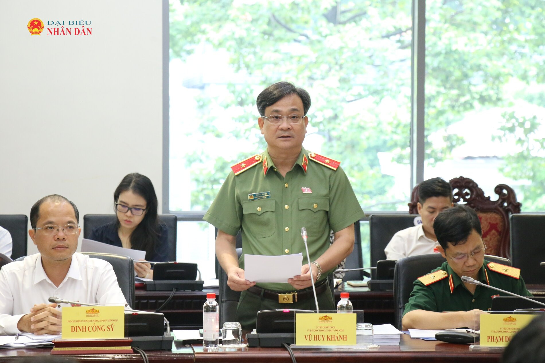 ĐBQH hoạt động chuyên trách tại Ủy ban Quốc phòng, An ninh và Đối ngoại, Thiếu tướng Vũ Huy Khánh phát biểu