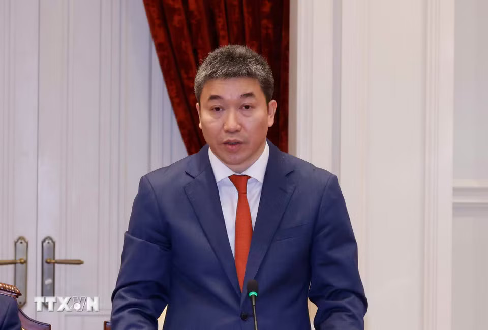 Chủ tịch Liên hiệp các tổ chức hữu nghị Việt Nam khoá VII Phan Anh Sơn phát biểu