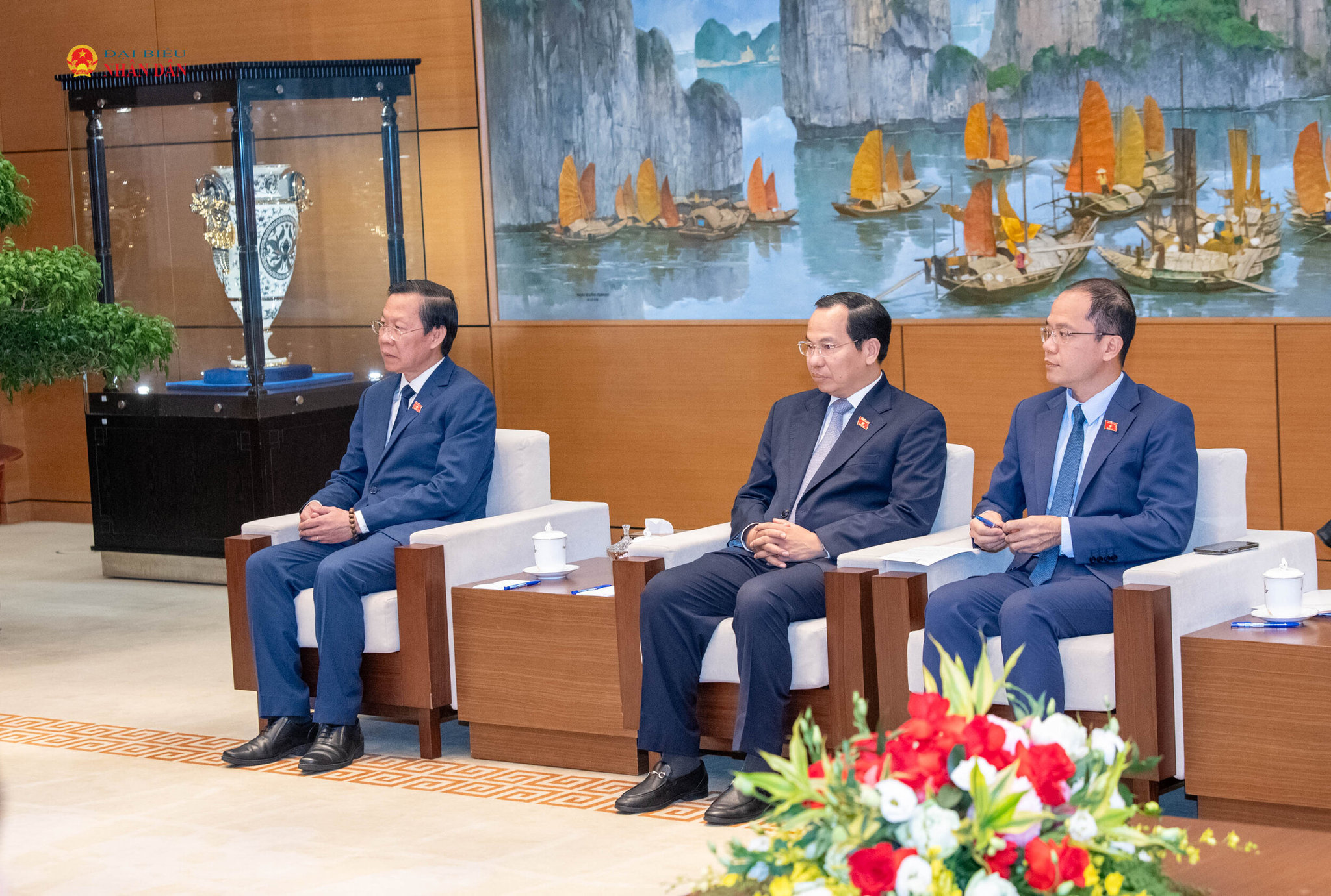 Các đại biểu tham dự cuộc tiếp