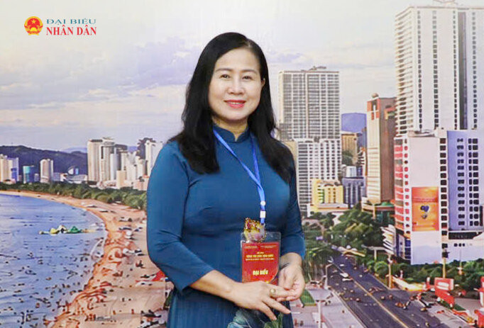 Phó Trưởng Ban Văn hóa –- Xã hội HĐND tỉnh Nghệ An Lục Thị Liên