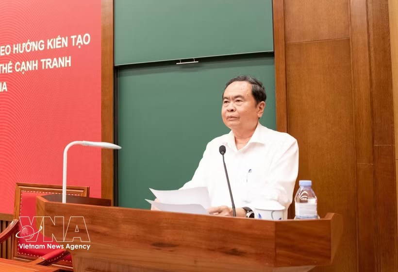 NA President Tran Thanh Man delivers an address to the second refresher course on knowledge and skills for members of the 14th Party Central Committee in Hanoi on September 16. (Photo: VNA)