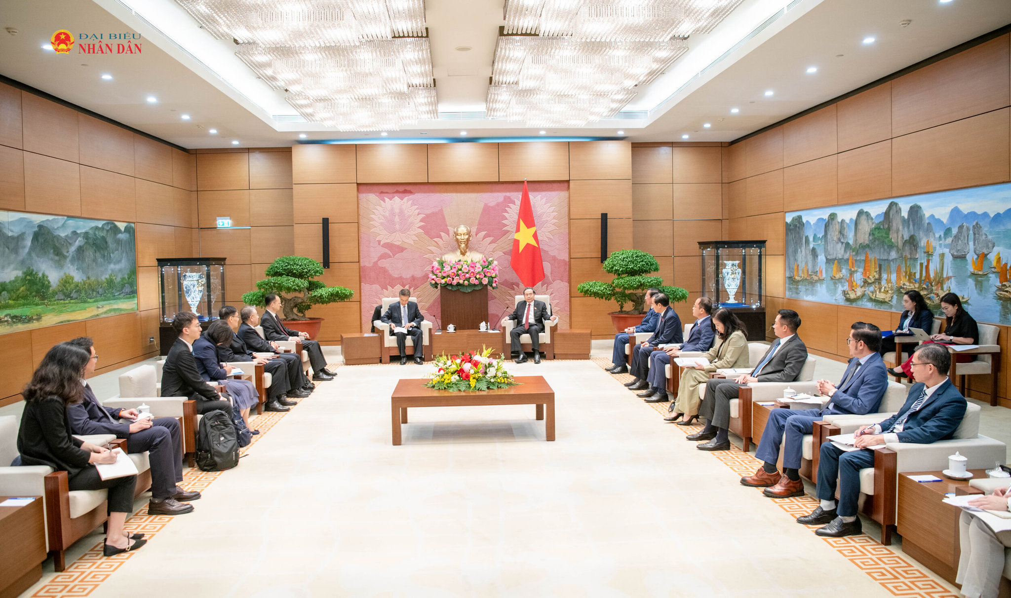 Toàn cảnh cuộc tiếp