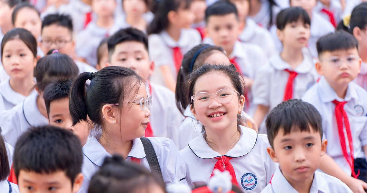 Công dân trong độ tuổi thực hiện giáo dục bắt buộc có nghĩa vụ học tập để hoàn thành giáo dục bắt buộc theo quy định của pháp luật