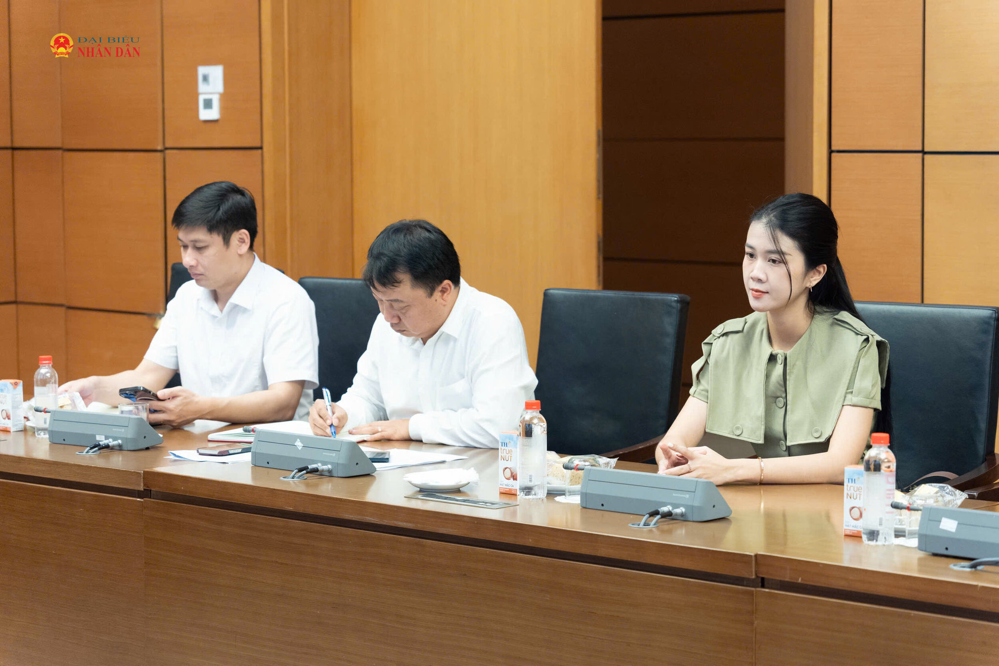 Các đại biểu tham dự Hội nghị