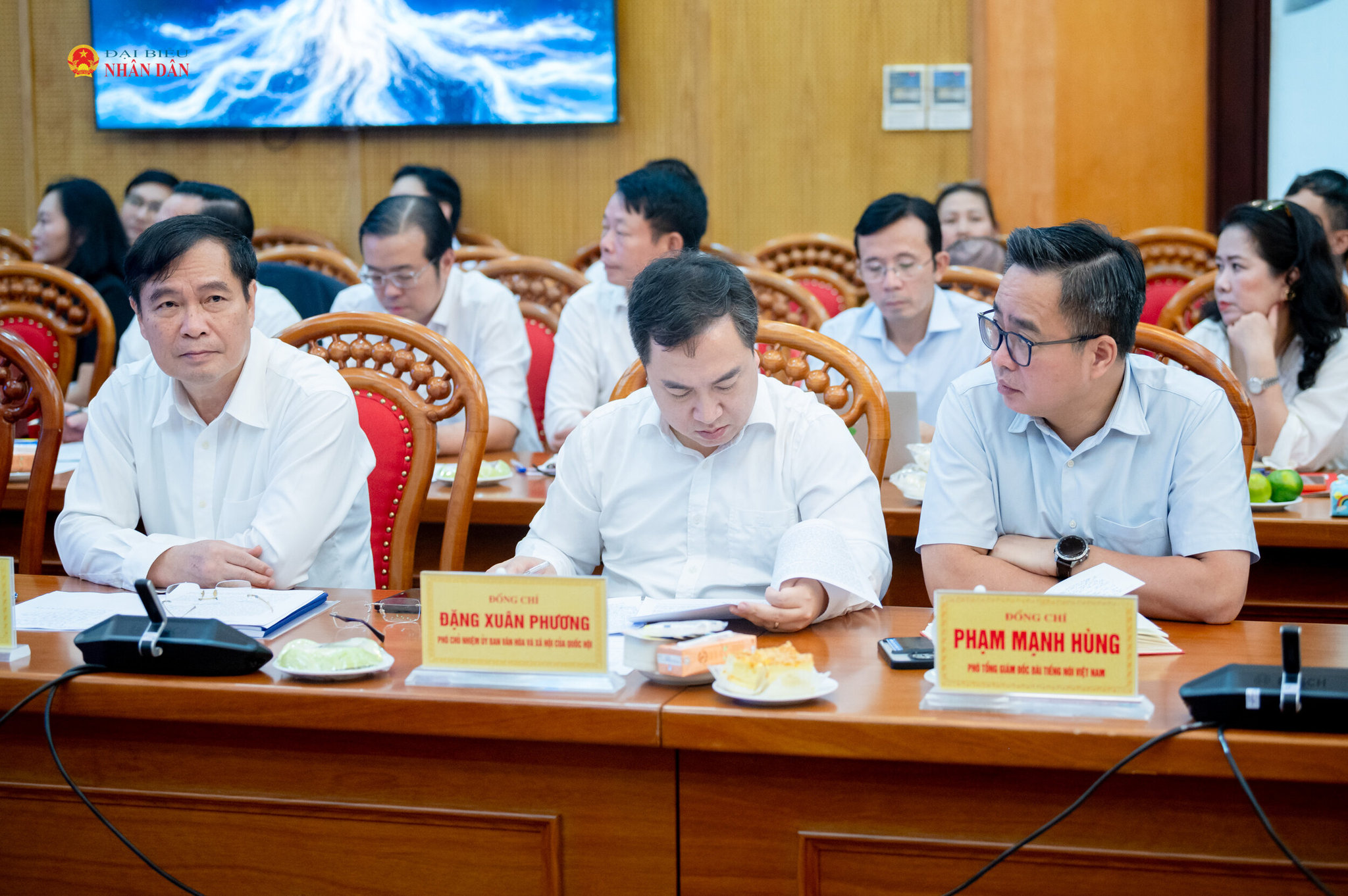 Các đại biểu dự cuộc làm việc