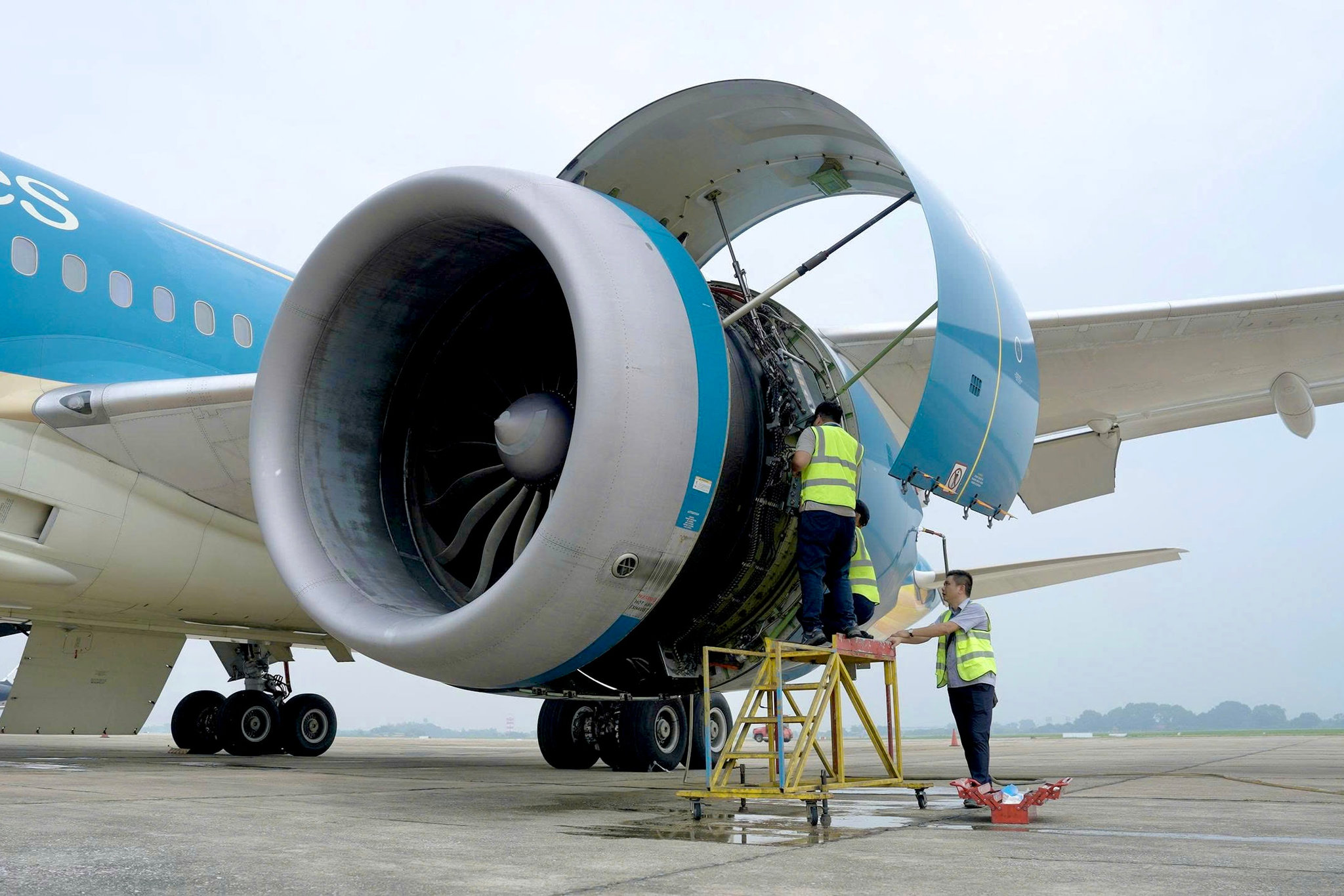 Ảnh 2. Vietnam Airlines đang từng bước đưa các giải pháp bền vững vào hoạt động khai thác thường xuyên