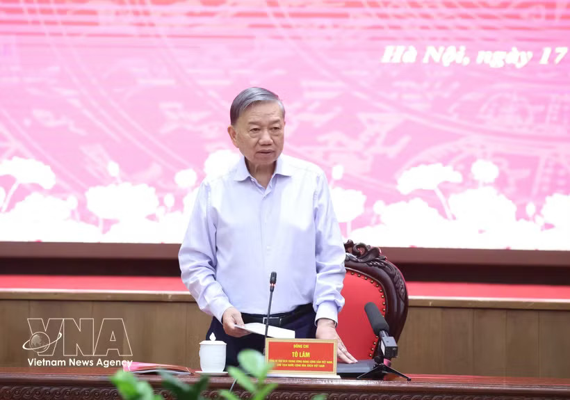 General Secretary of the Communist Party of Vietnam Central Committee and President To Lam speaks at the meeting held in Hanoi on September 17 to adopt a draft report on the results of the third inspection and supervision round of the Hanoi Party Committee’s Standing Board. (Photo: VNA)