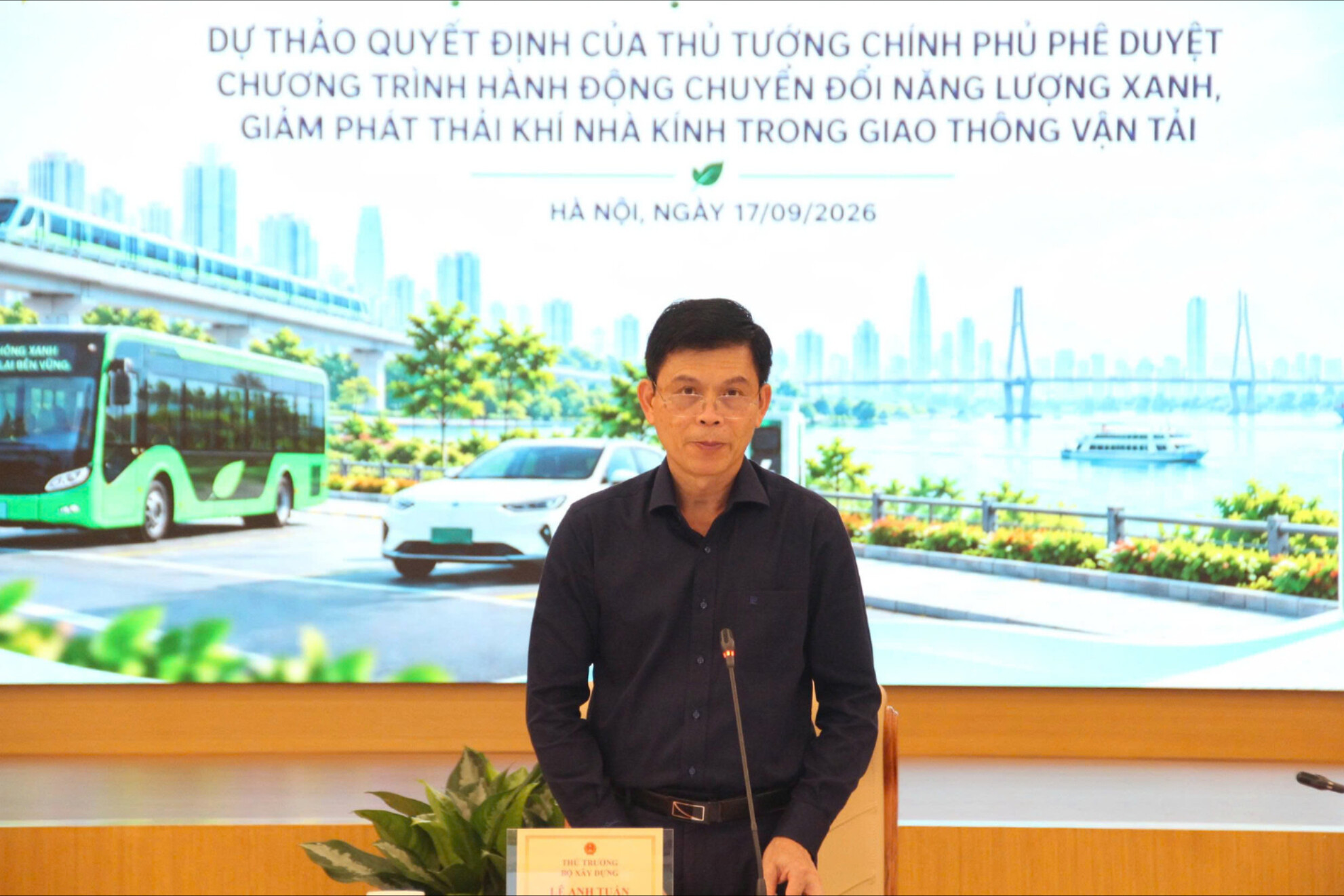 Thứ trưởng Bộ Xây dựng Lê Anh Tuấn phát biểu