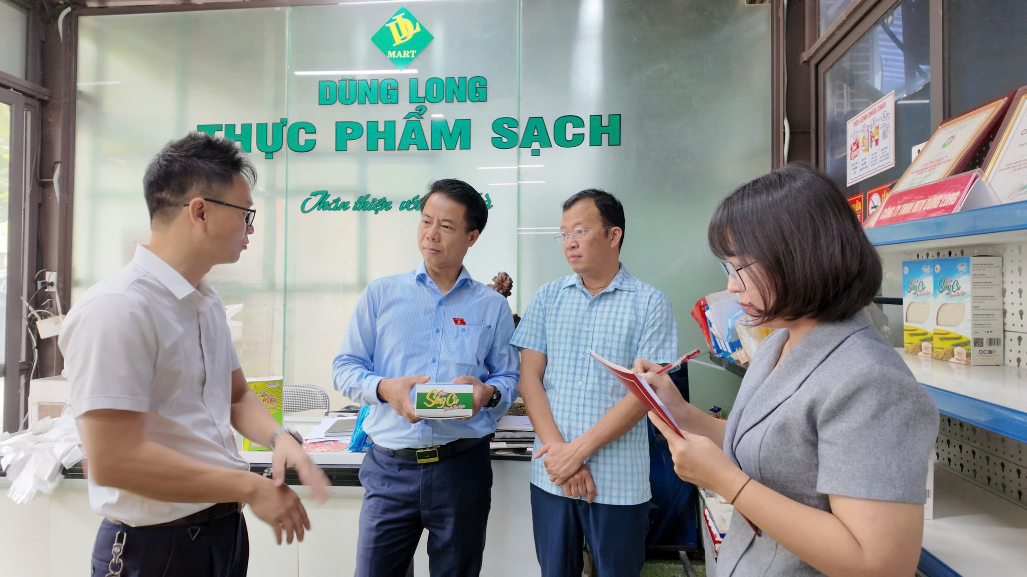 Đoàn ĐBQH tỉnh Lai Châu khảo sát việc thực hiện Chương trình OCOP tại xã Than Uyên