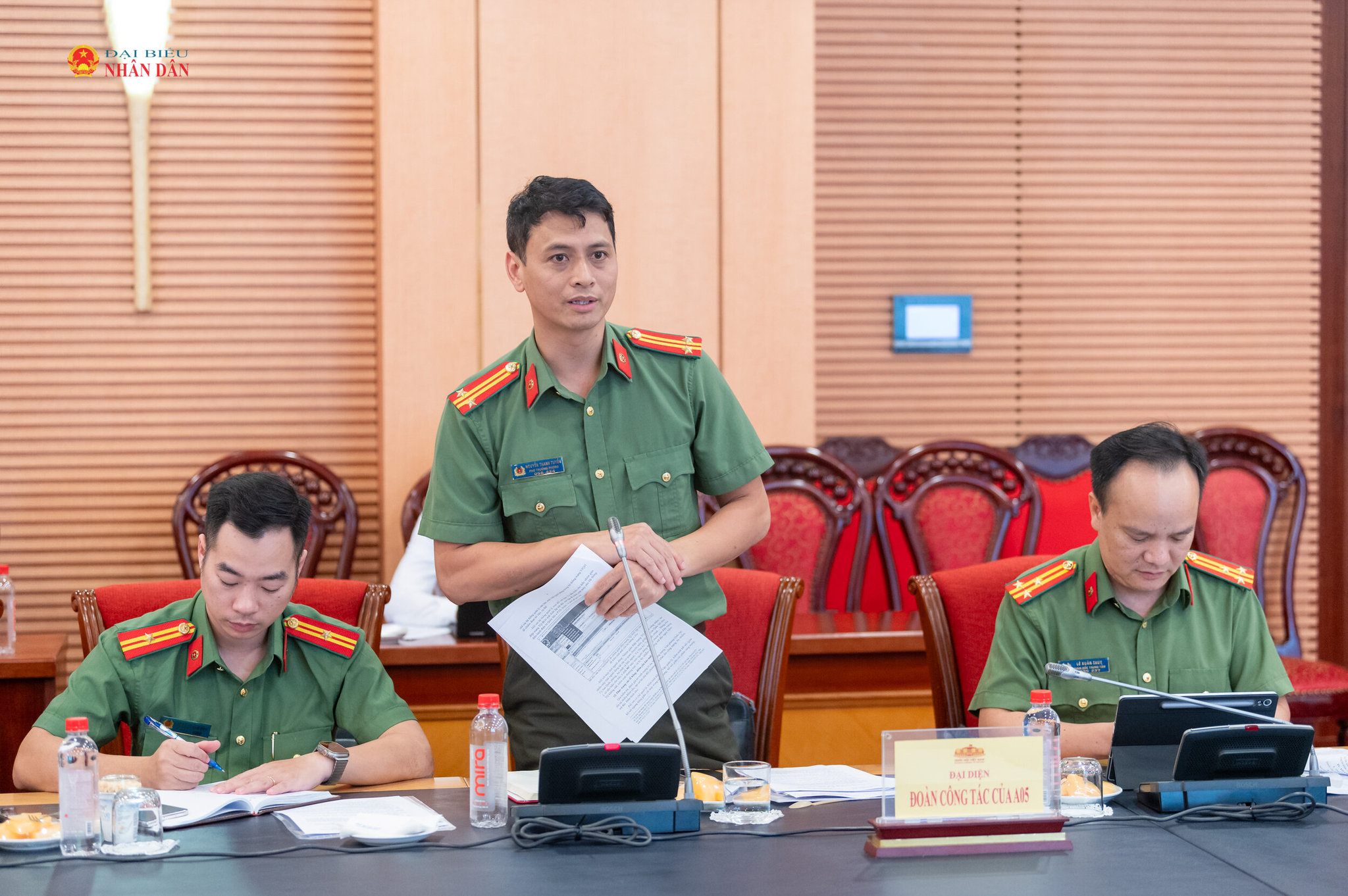 Đại diện Đoàn công tác của A05 phát biểu tại cuộc làm việc