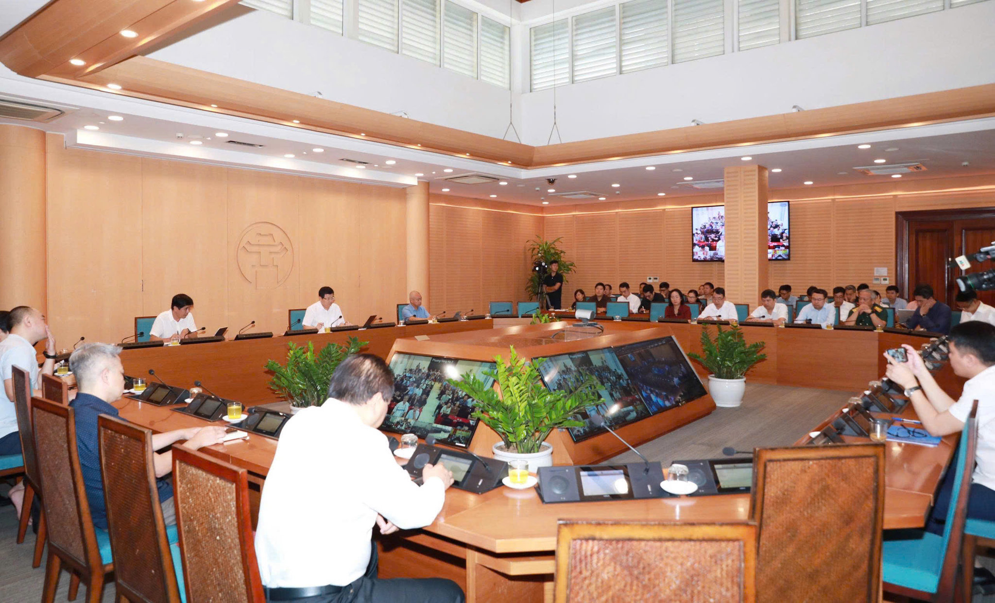 Toàn cảnh phiên họp