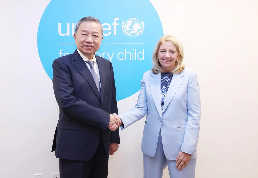 Tổng Bí thư, Chủ tịch nước Tô Lâm tiếp Giám đốc điều hành UNICEF Catherine Russell tại New York, tháng 9/2024. Ảnh: VNA/VNS
