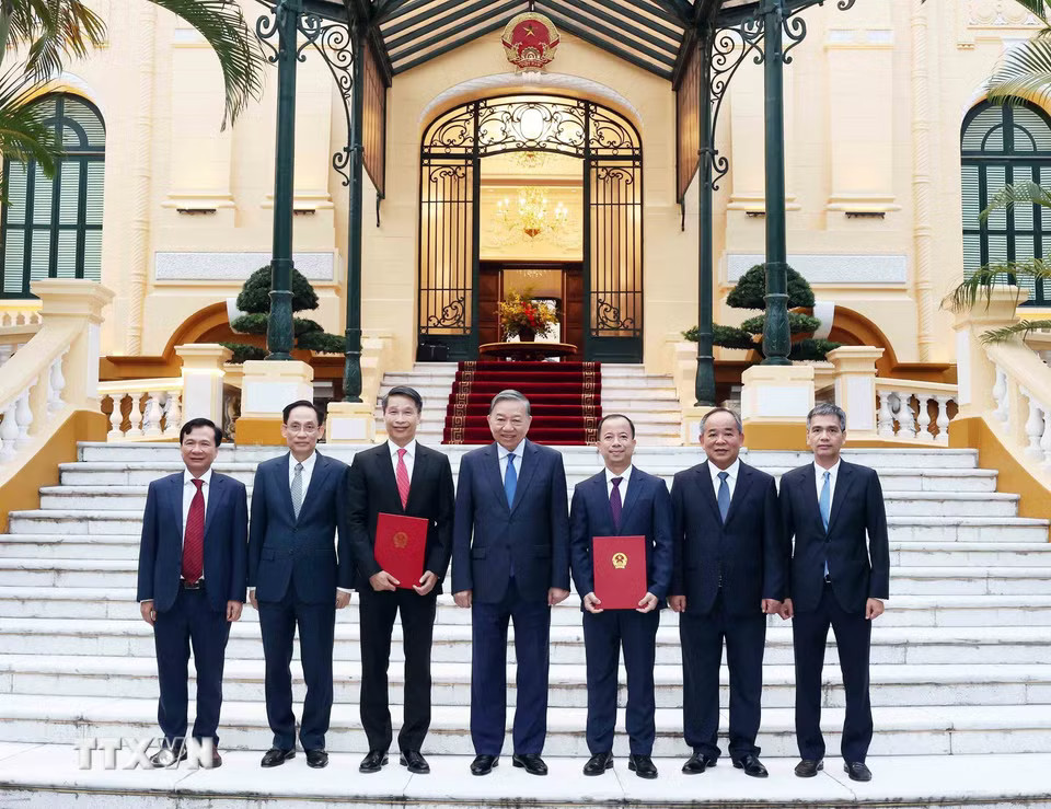 Tổng Bí thư, Chủ tịch nước Tô Lâm và 2 Đại sứ mới được bổ nhiệm cùng các đại biểu