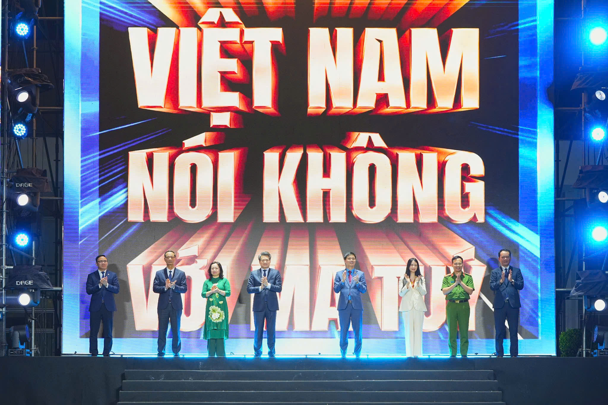 Các đại biểu phát động Chiến dịch “Công nhân Việt Nam nói không với ma túy - Triệu trái tim, một quyết tâm”