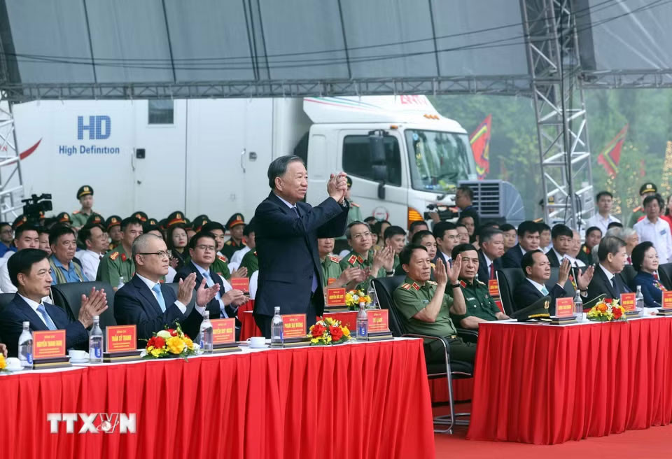Tổng Bí thư, Chủ tịch nước Tô Lâm dự Lễ kỷ niệm 72 năm Ngày Bác Hồ về thăm Đền Hùng và khánh thành Tượng đài “Bác Hồ với Ngày hội non sông”