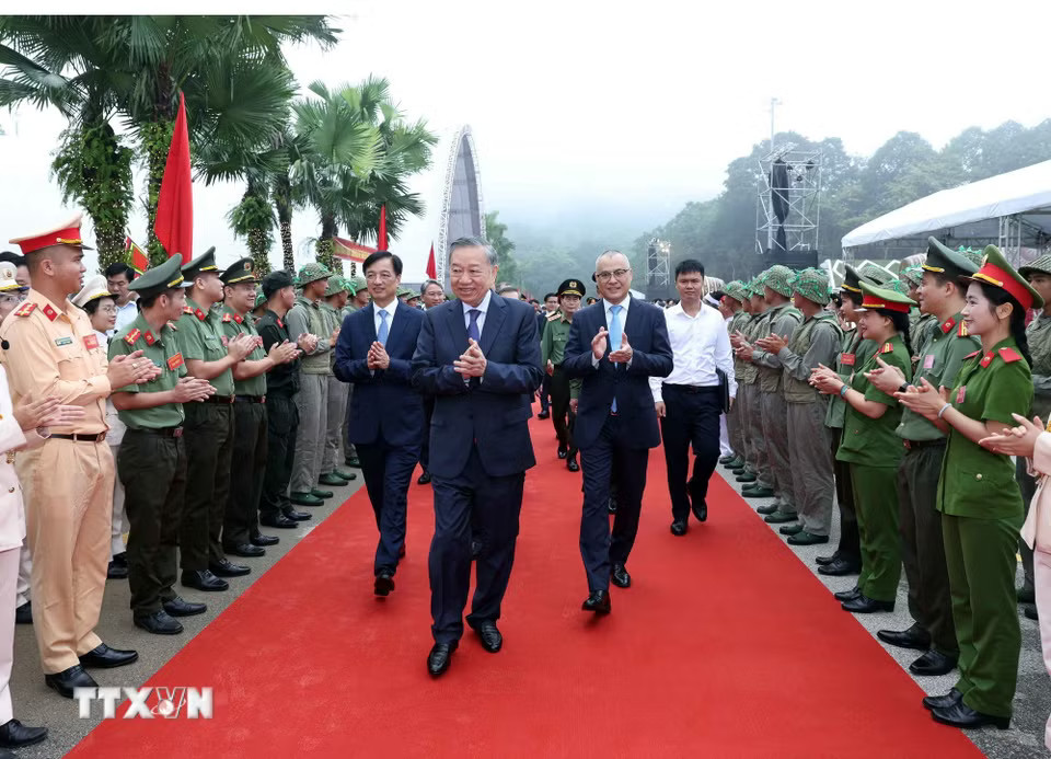 Tổng Bí thư, Chủ tịch nước Tô Lâm tới dự Lễ kỷ niệm 72 năm Ngày Bác Hồ về thăm Đền Hùng (19/9/1954-19/9/2026) và khánh thành Tượng đài “Bác Hồ với Ngày hội non sông”